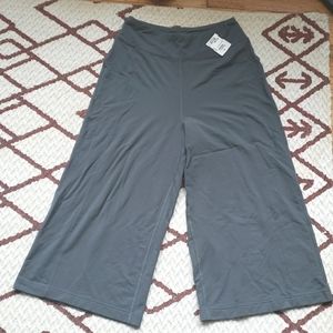 Gorgeous Teal Lululemon Wide-Leg Crop, Est S. M